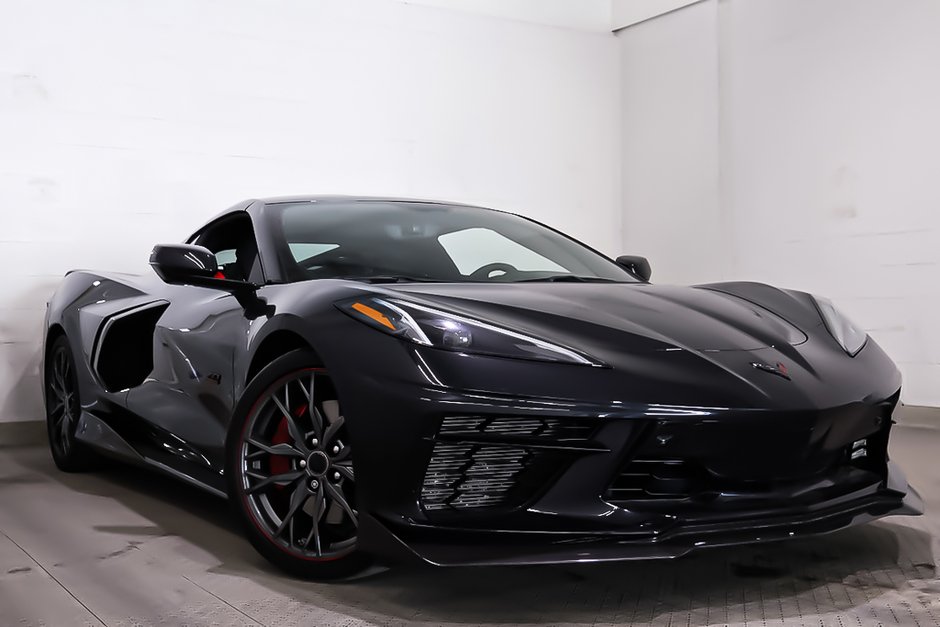 Chevrolet Corvette STINGRAY 3LT + 70E ANNIVERSAIRE + V8 6.2L 2023 à Terrebonne, Québec - w940px