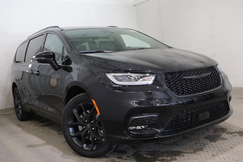 Chrysler Pacifica SELECT AWD 2026 à Terrebonne, Québec - w940px