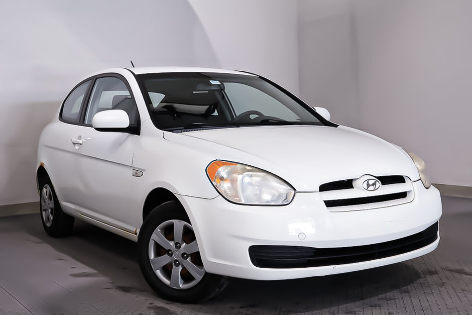 Hyundai Accent L + AUTOMATIQUE + TRES BAS KILOMETRAGE 2010 à Terrebonne, Québec - w940px