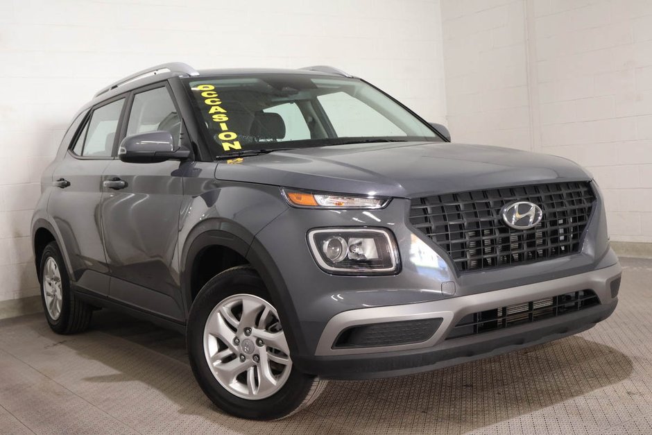 Hyundai VENUE PREFERRED + DÉMARREUR + CARPLAY 2025 à Terrebonne, Québec - w940px