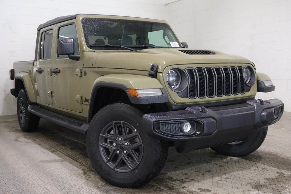 2026 Jeep Gladiator SPORT S in Terrebonne, Quebec - w940px