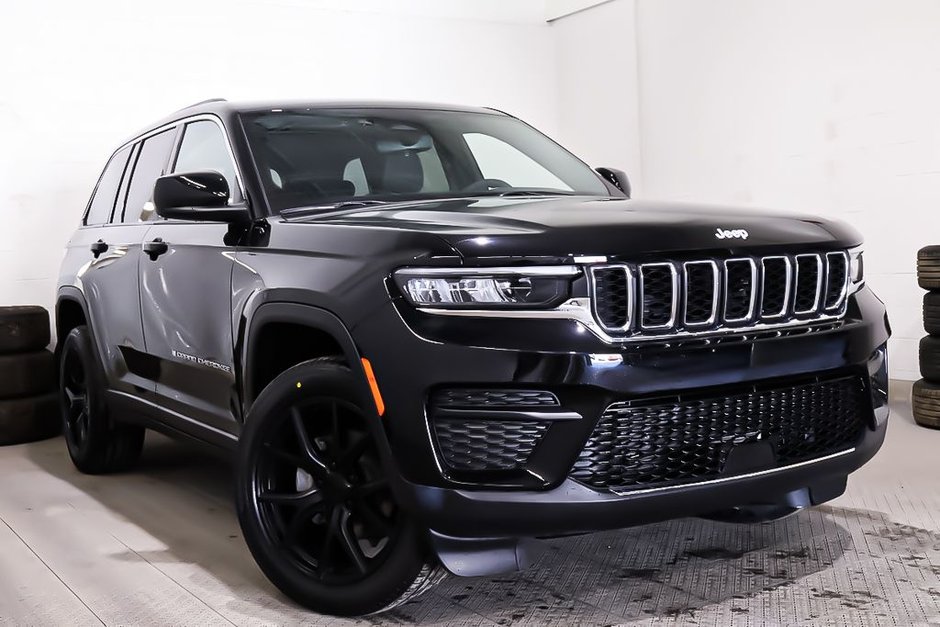 Jeep Grand Cherokee LAREDO + 4X4 + V6 3.6L + CARPLAY 2024 à Terrebonne, Québec - w940px