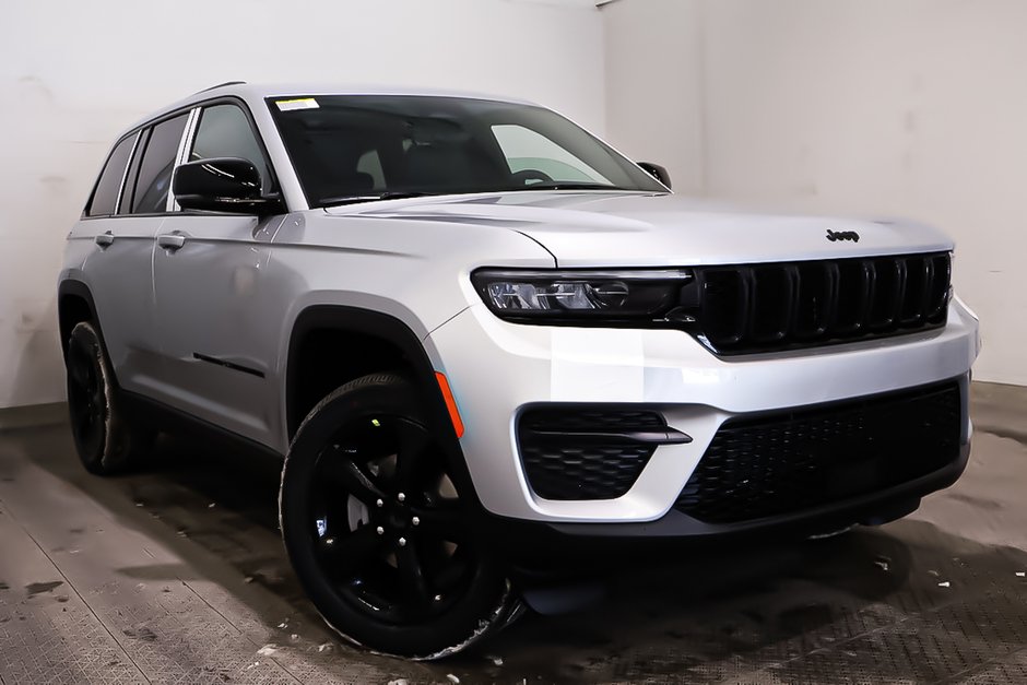 2025 Jeep Grand Cherokee LAREDO ALTITUDE in Terrebonne, Quebec - w940px