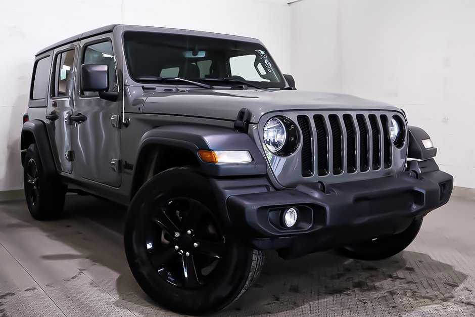 Jeep Wrangler UNLIMITED SPORT ALTITUDE + 4X4 2022 à Terrebonne, Québec - w940px
