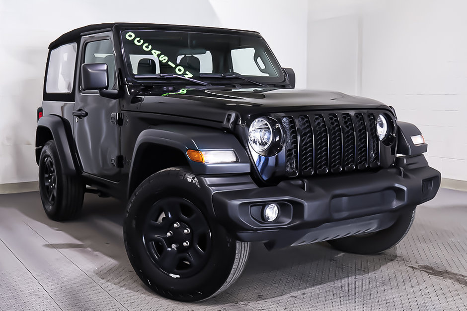 Jeep Wrangler 2 PORTES + SPORT + CLIMATISATION + APPLE CARPLAY 2024 à Terrebonne, Québec - w940px