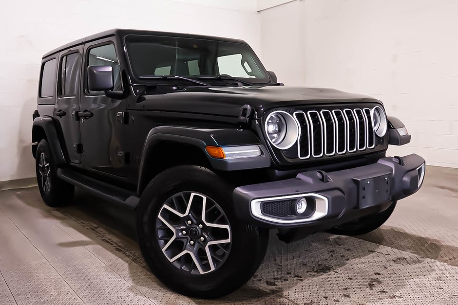 Jeep Wrangler 4 PORTES SAHARA + 4X4 + TOIT RIGIDE 2025 à Terrebonne, Québec - w940px