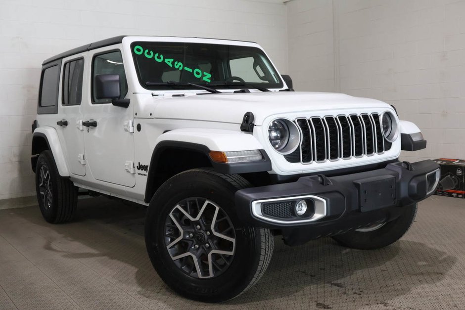 Jeep Wrangler 4 PORTES SAHARA + 4X4 + TOIT RIGIDE 2026 à Terrebonne, Québec - w940px
