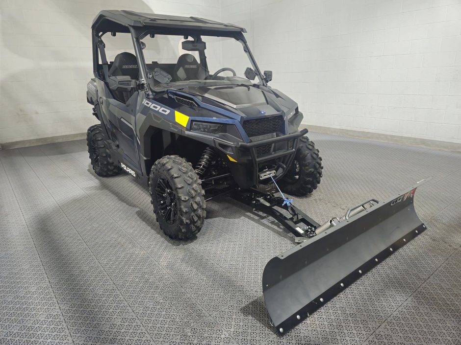 Polaris GENERAL XP 1000 2 PORTES + PELLE + DOMPEUR ARRIERE 2022 à Terrebonne, Québec - w940px