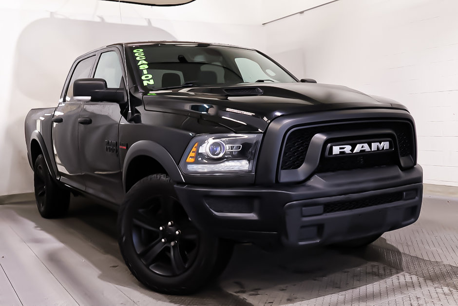 2022 Ram 1500 Classic WARLOCK + 4X4 + V8 + CREW CAB in Terrebonne, Quebec - w940px