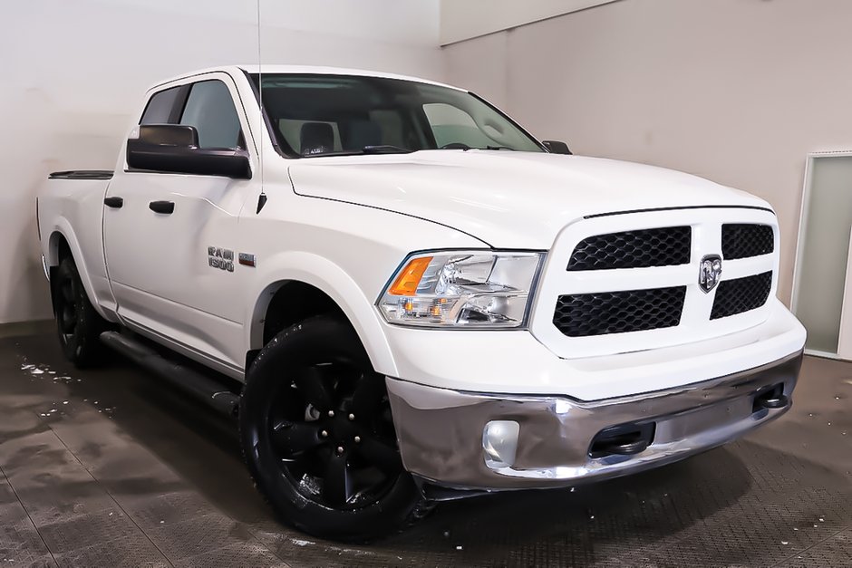 Ram 1500 OUTDOORSMAN + 4X4 + QUAD CAB + V8 HEMI 5.7L 2017 à Terrebonne, Québec - w940px