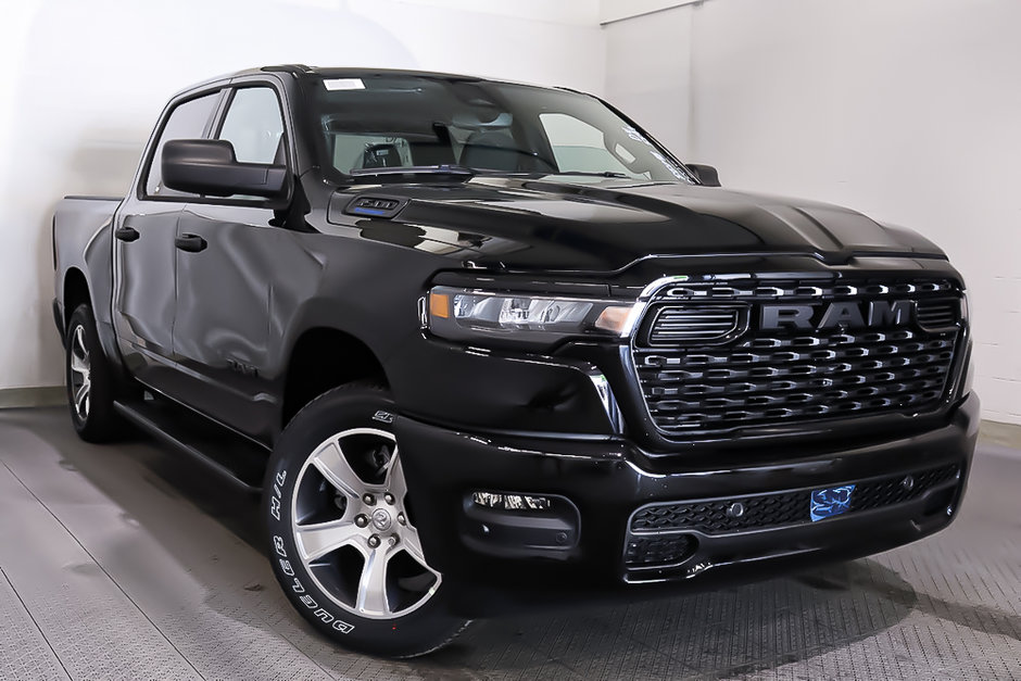 2025 Ram 1500 TRADESMAN in Terrebonne, Quebec - w940px