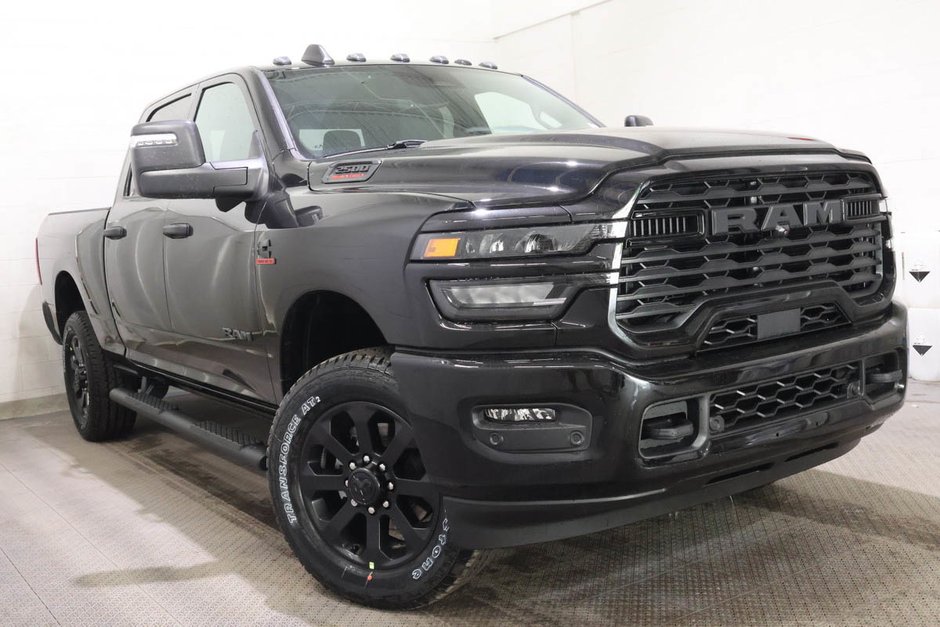 2026 Ram 2500 BIG HORN in Terrebonne, Quebec - w940px