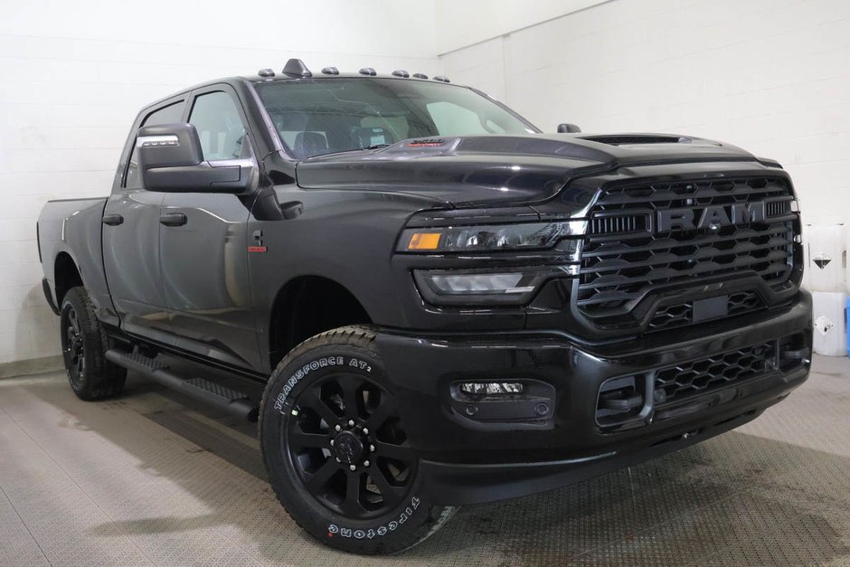 2026 Ram 2500 BLACK EXPRESS in Terrebonne, Quebec - w940px