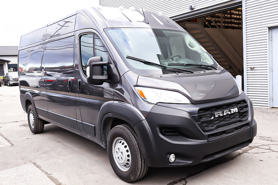 2025 Ram PROMASTER CARGO VAN 2500 TRADESMAN W/ PASS SEAT in Terrebonne, Quebec - w940px