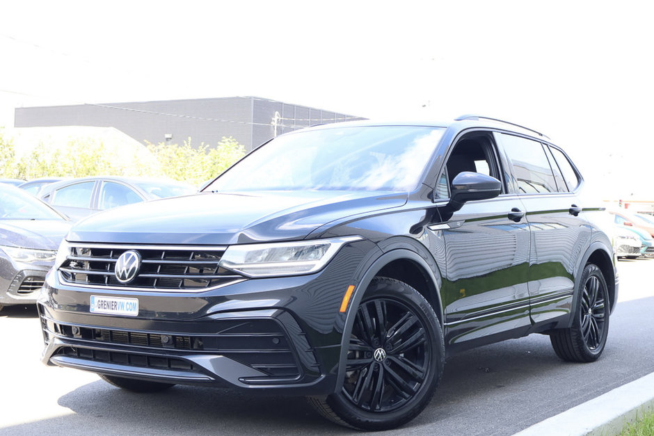 Volkswagen Tiguan Comfortline R-Line Black Edition, Toit ouvrant, 2022 à Mascouche, Québec - w940px
