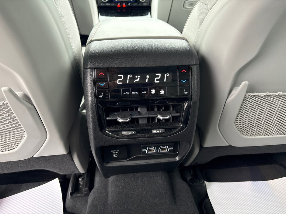 2022 Jeep Grand Cherokee L Overland-7