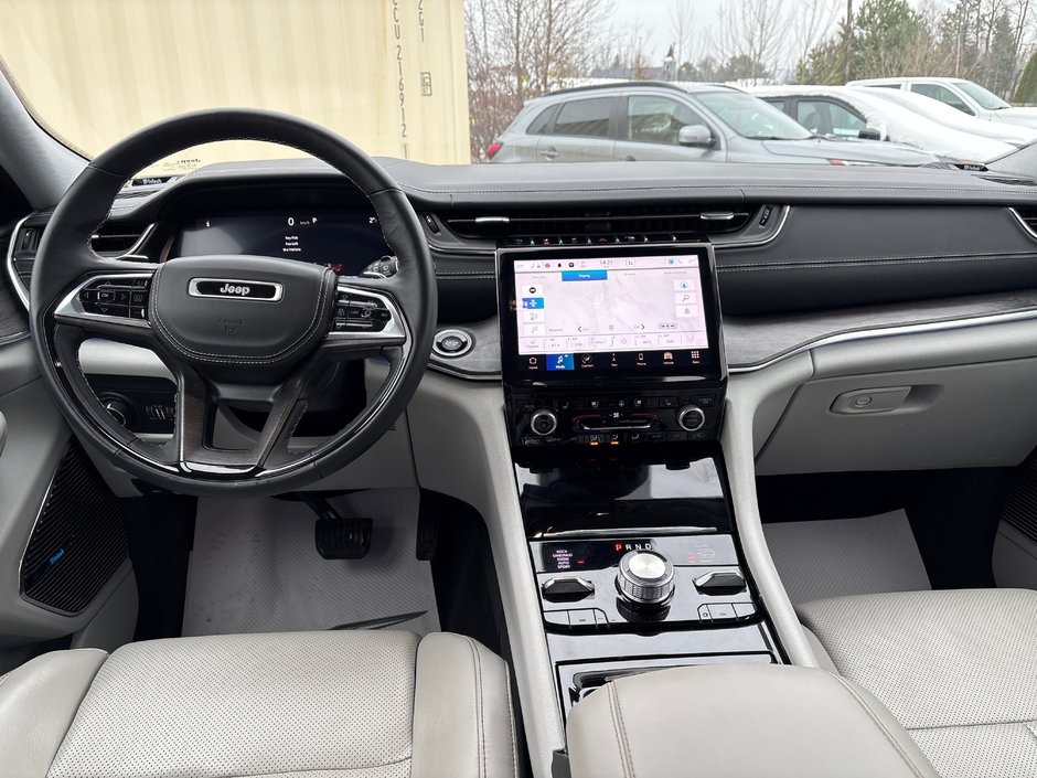 2022 Jeep Grand Cherokee L Overland-8