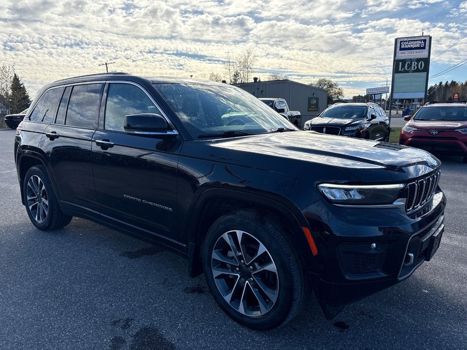 2023 Jeep Grand Cherokee Overland-3