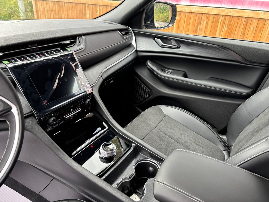 2025 Jeep Grand Cherokee LAREDO ALTITUDE-14