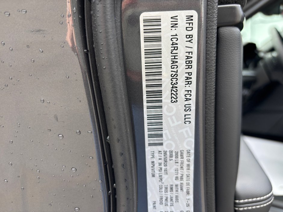 2025 Jeep Grand Cherokee LAREDO ALTITUDE-22