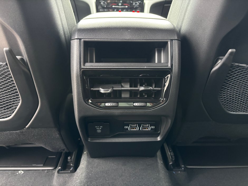 2025 Jeep Grand Cherokee LAREDO ALTITUDE-21