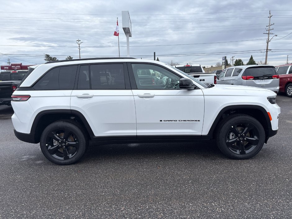 2025 Jeep Grand Cherokee LAREDO ALTITUDE-4