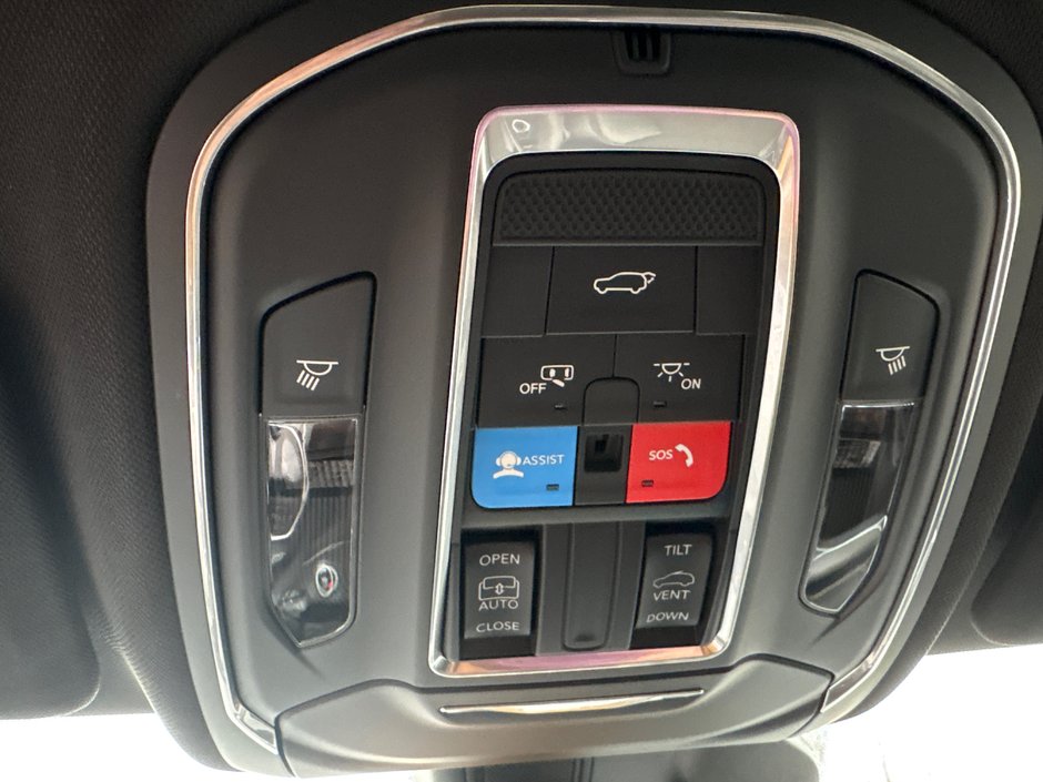 2025 Jeep Grand Cherokee LAREDO ALTITUDE-14