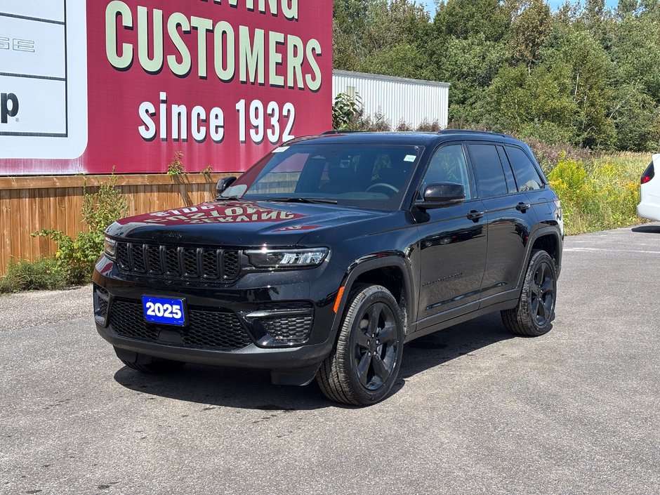 2025 Jeep Grand Cherokee LAREDO ALTITUDE-0