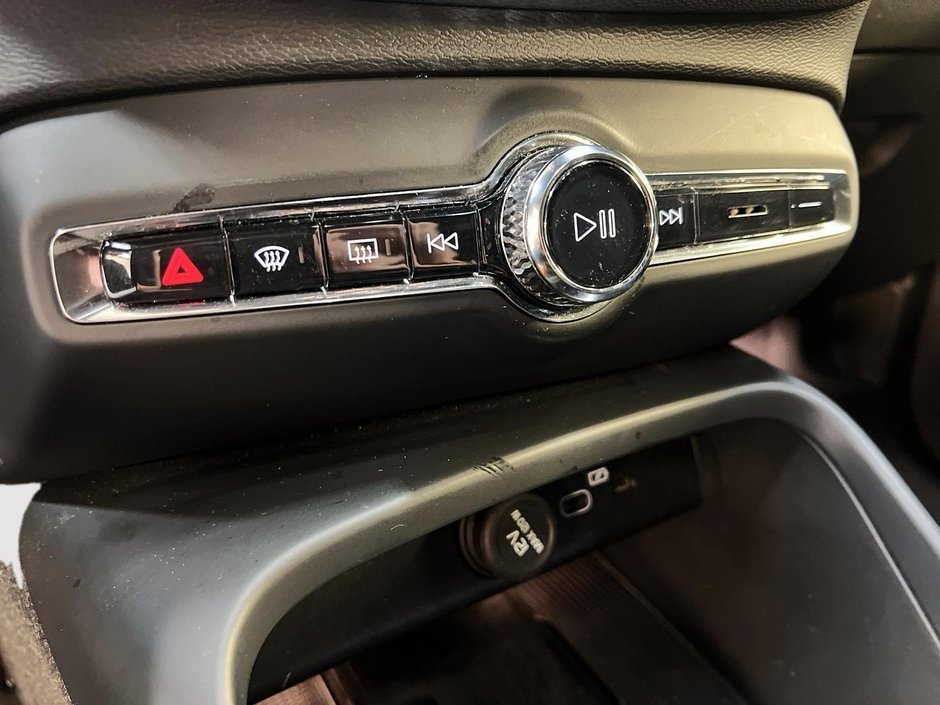 2023 Volvo C40 TWIN RECHARGE ULTIMATE-15