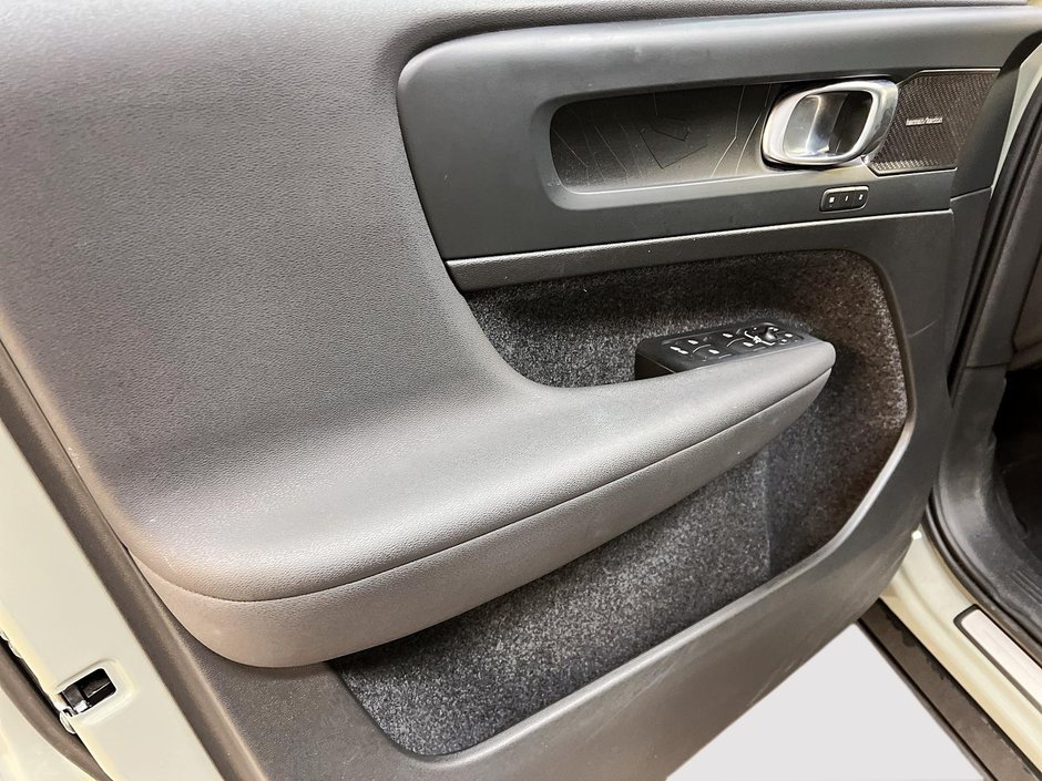 2023 Volvo C40 TWIN RECHARGE ULTIMATE-22
