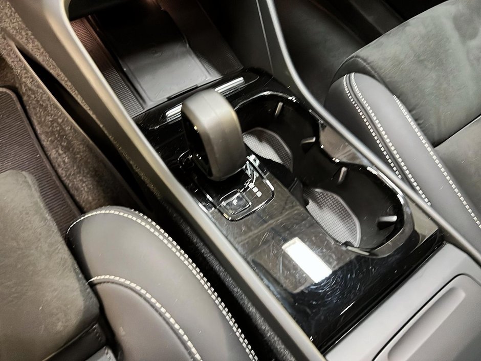 Volvo C40 TWIN RECHARGE PLUS 2023-14
