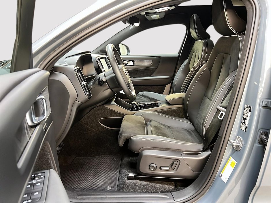 Volvo C40 TWIN RECHARGE PLUS 2023-6