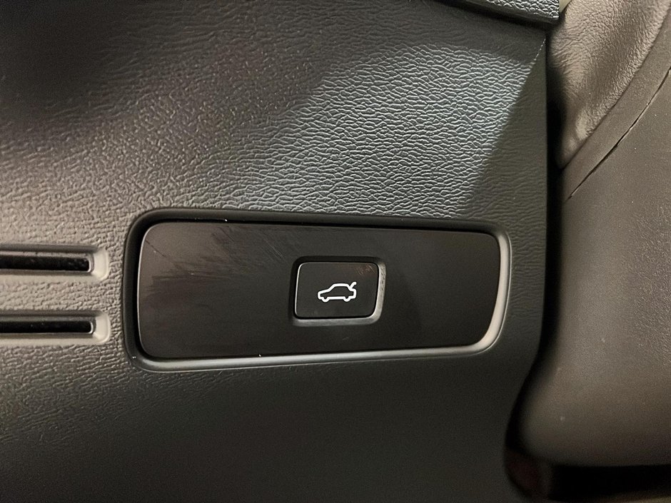 Volvo C40 TWIN RECHARGE PLUS 2023-21