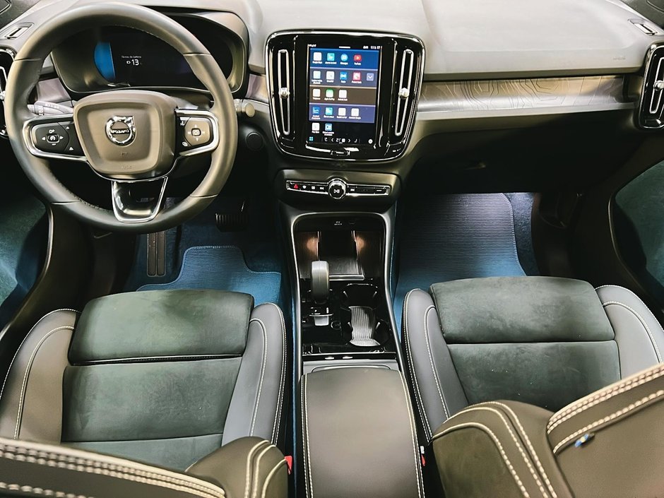 2023 Volvo C40 TWIN RECHARGE ULTIMATE 4RM-10