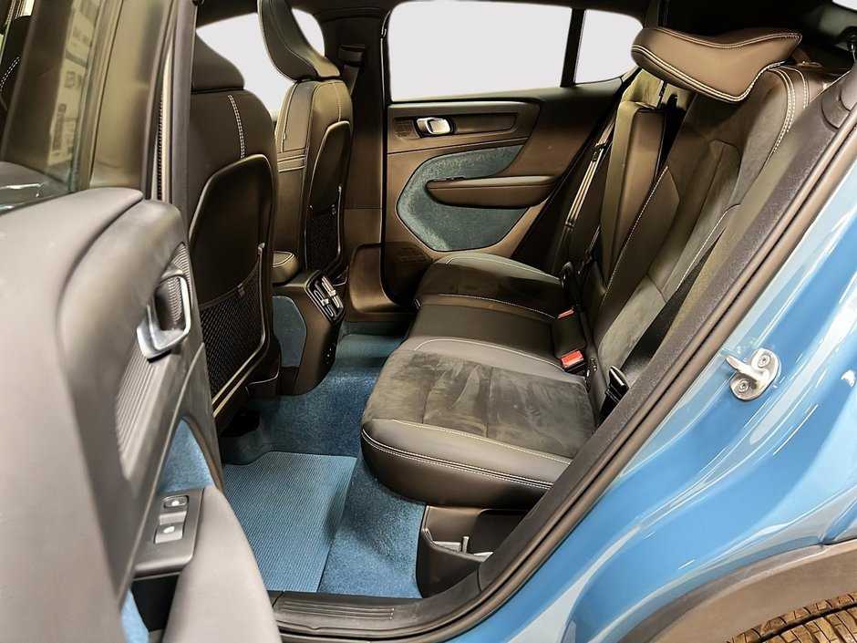 2023 Volvo C40 TWIN RECHARGE ULTIMATE 4RM-8