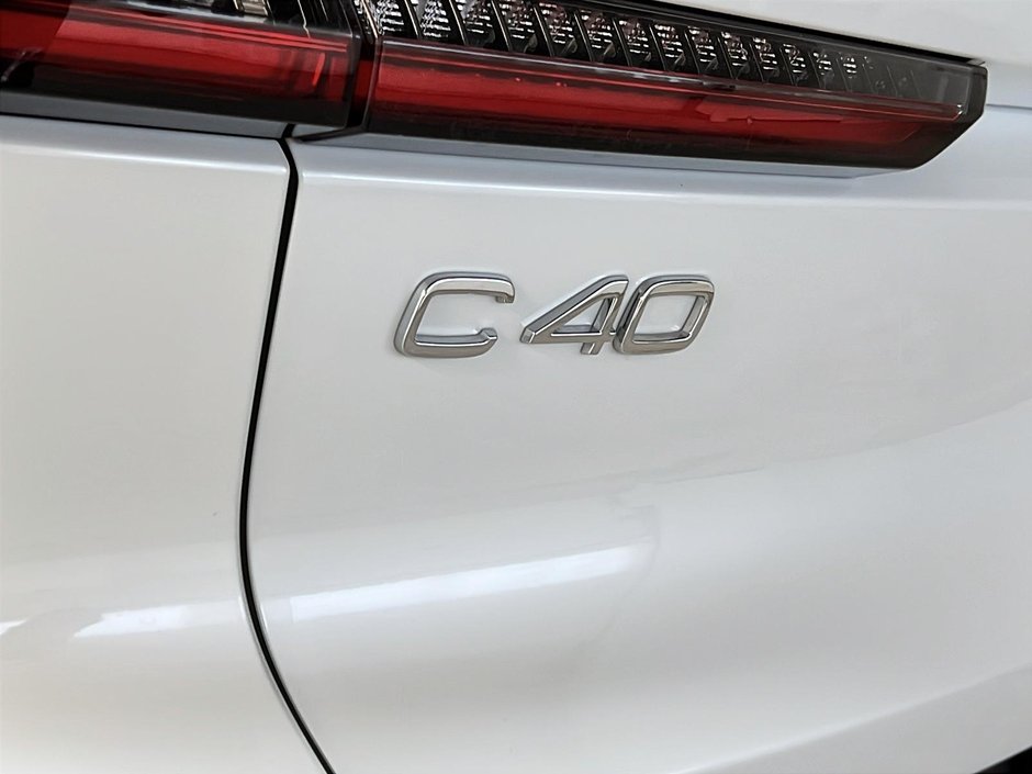 Volvo C40 RECHARGE ULTIMATE TOIT PANO NAV 4RM 2023-26