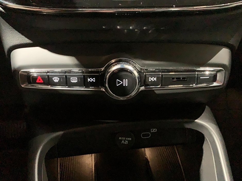 2023 Volvo C40 RECHARGE ULTIMATE TOIT PANO NAV 4RM-10