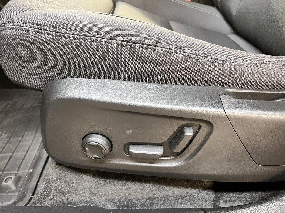 Volvo C40 RECHARGE CORE NAV 2024-22