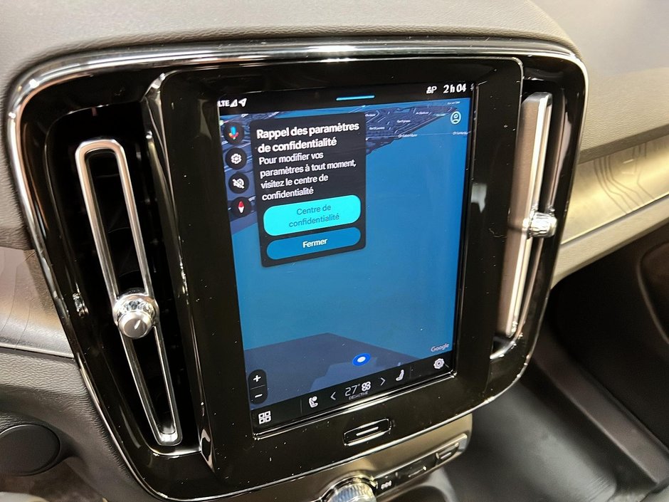 2024 Volvo C40 RECHARGE ULTIMATE NAV-18