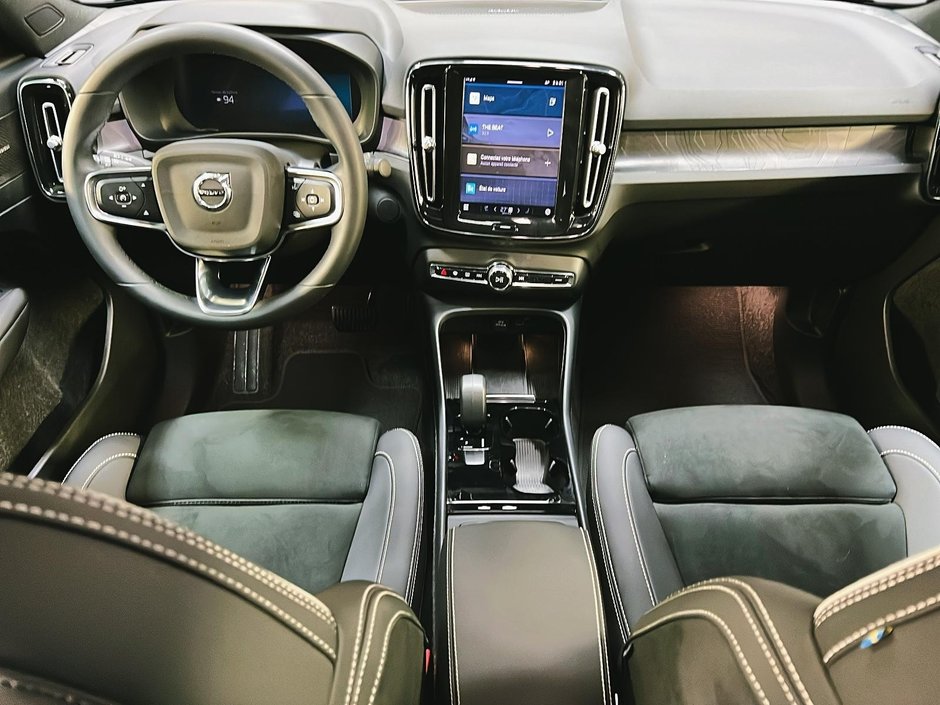 2024 Volvo C40 RECHARGE ULTIMATE NAV-10