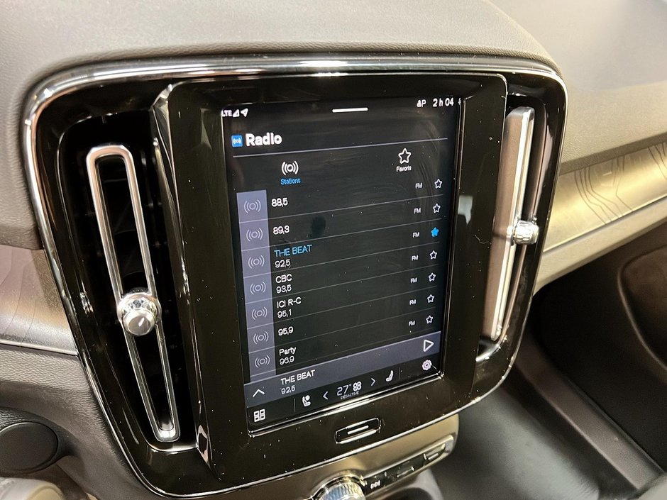 2024 Volvo C40 RECHARGE ULTIMATE NAV-16