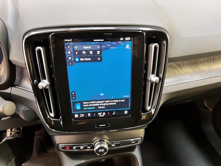 2024 Volvo C40 RECHARGE ULTIMATE NAV-18