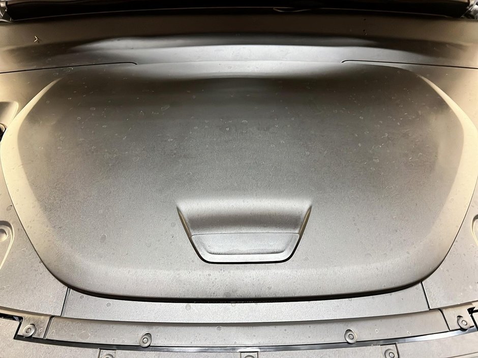 2024 Volvo C40 RECHARGE ULTIMATE NAV-11