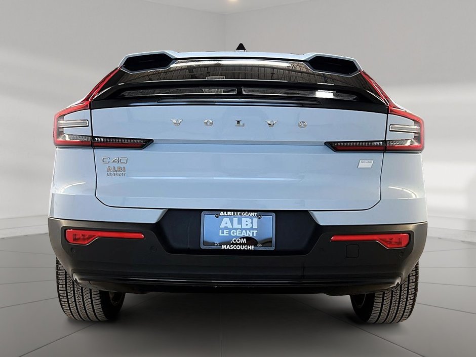 2024 Volvo C40 RECHARGE ULTIMATE NAV-4