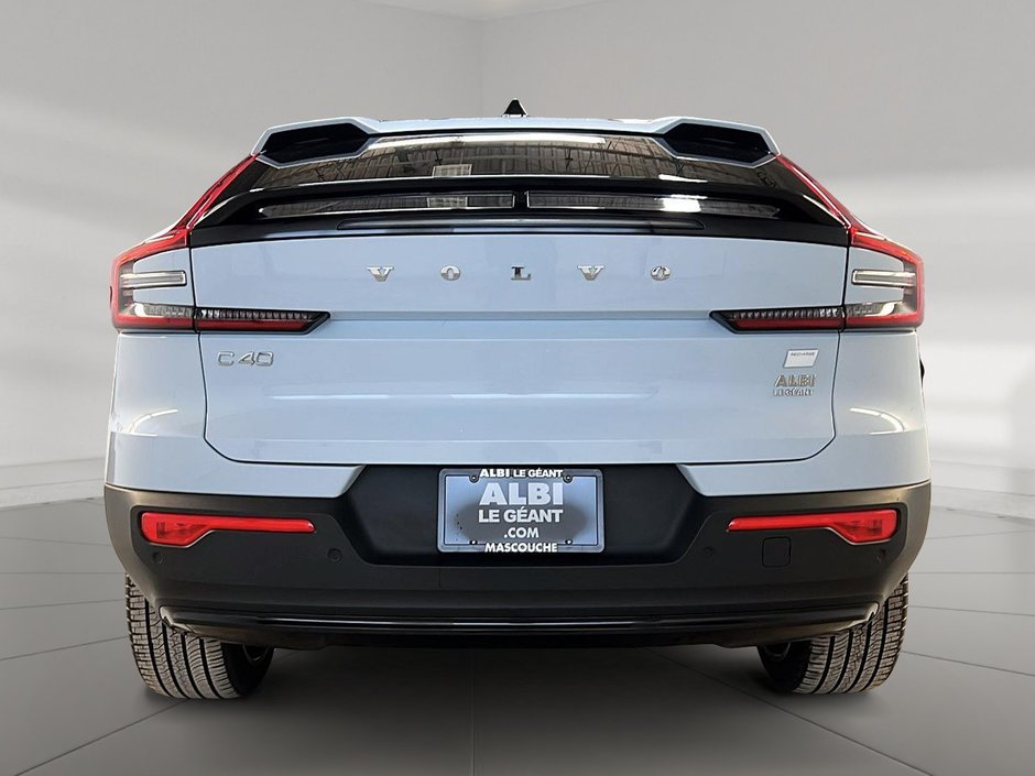 2024 Volvo C40 RECHARGE ULTIMATE NAV-4