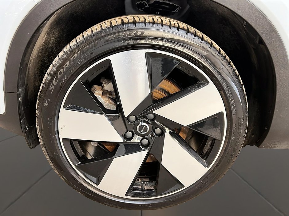 2024 Volvo C40 RECHARGE ULTIMATE CUIR TOIT PANO NAV-29