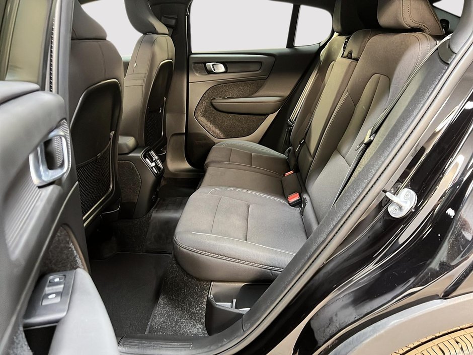 Volvo C40 RECHARGE TWIN CORE TOIT PANO NAV 2024-8