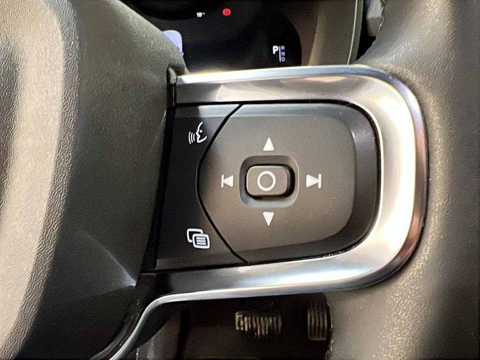 Volvo C40 RECHARGE TWIN CORE TOIT PANO NAV 2024-19