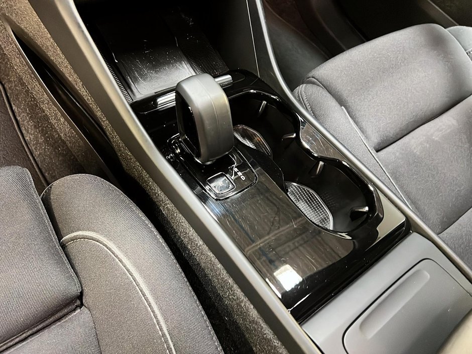 Volvo C40 RECHARGE TWIN CORE TOIT PANO NAV 2024-14