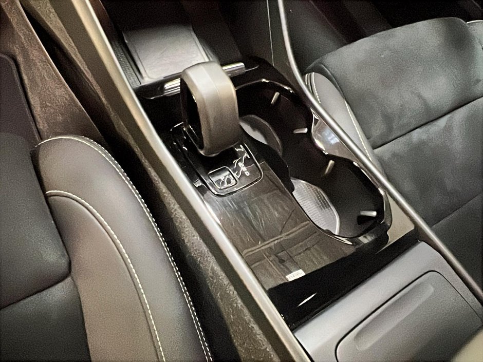 Volvo C40 RECHARGE TWIN ULTIMATE 2024-14